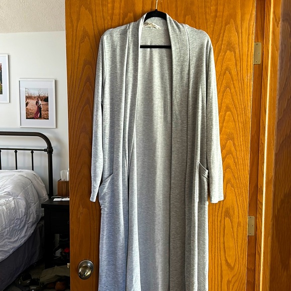 Light Grey Cardigan - Picture 1 of 1